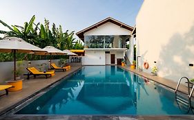 The Thinnai Hotel - Jaffna